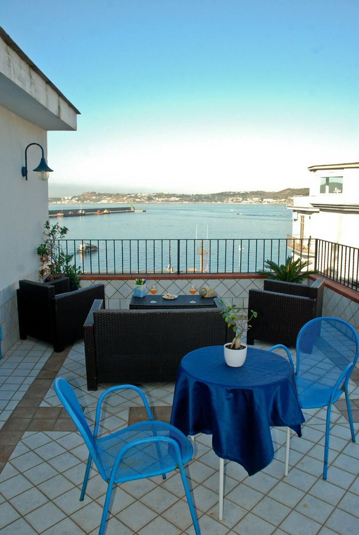 Hotel Darsena Pozzuoli Exterior photo